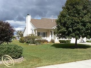 3rd image of 436 Cypress Dr