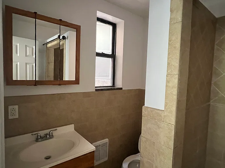 121 63rd St #1 — Photo 5