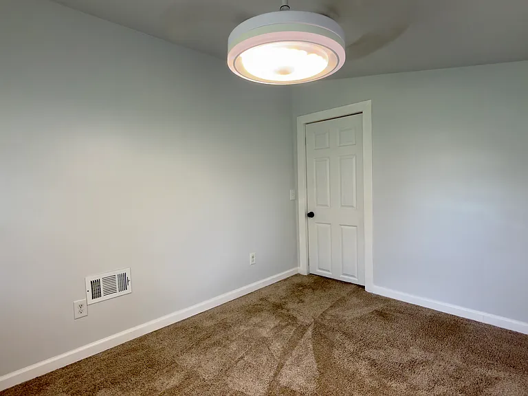 246 Poplar St — Photo 11