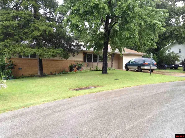 814 Broadmoor Dr, Mountain Home, AR 72653