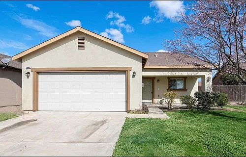 1640 Capistrano Ave Photo 1