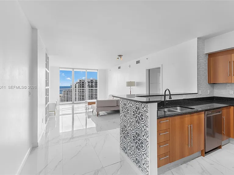 325 Biscayne Blvd #4015 — Photo 9