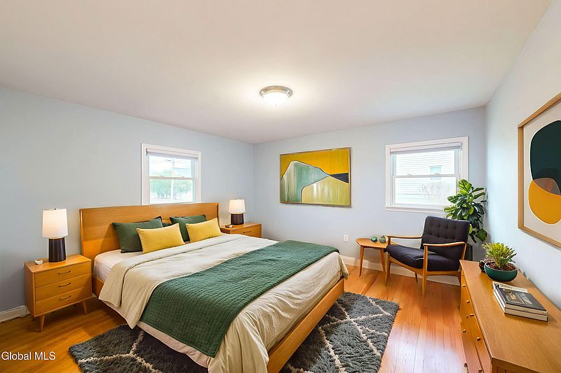 5th image of 1120 Elton Avenue