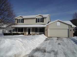 518 Birdie Ct, Onalaska, WI 54650