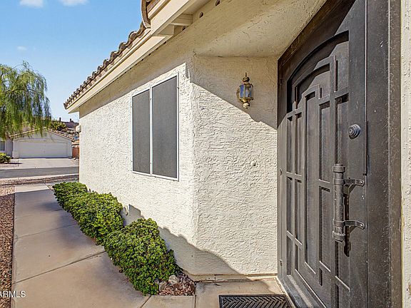 5th image of 2019 E GLENHAVEN Drive