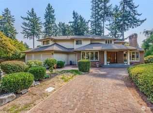 8868 SE 74th Pl, Mercer Island, WA 98040