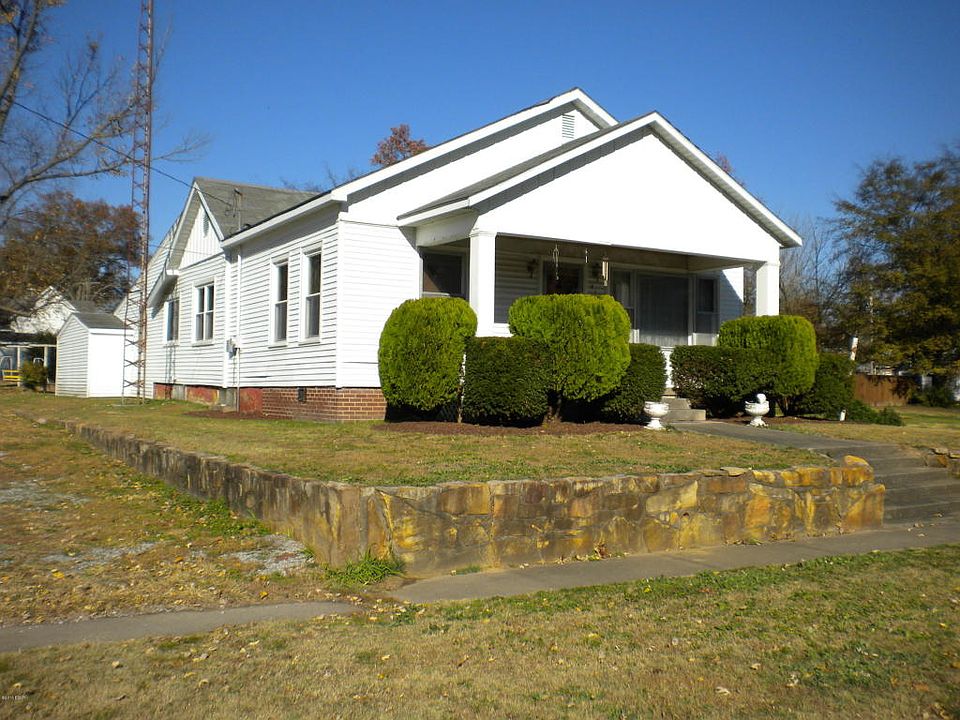 1st image of 318 W South St