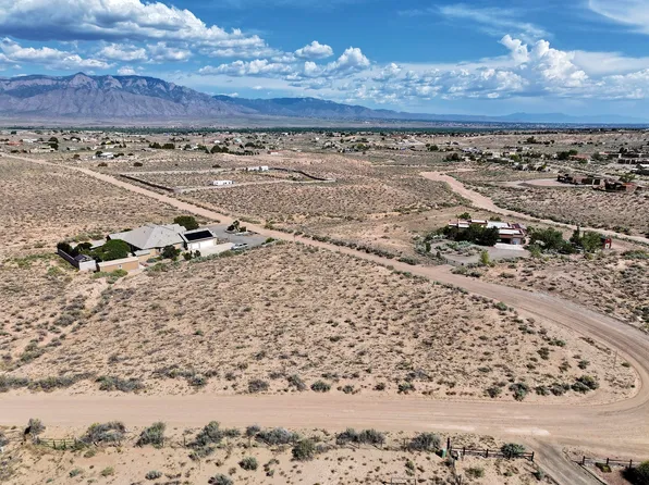 4401 16th Ave NE, Rio Rancho, NM 87144