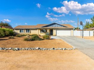 11930 Morning Star Rd, Apple Valley, CA 92308