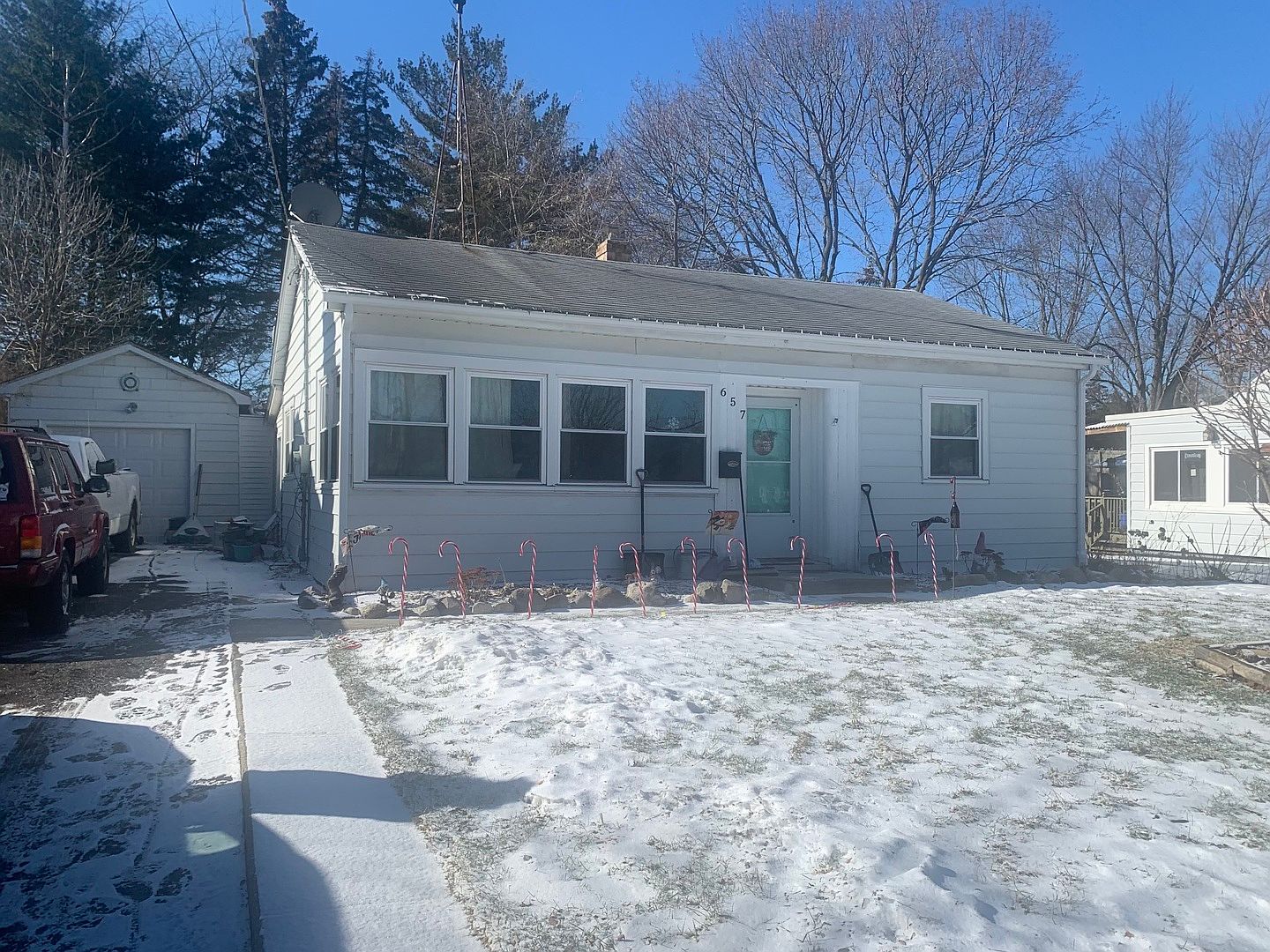 657 Pleasant St, Woodstock, IL 60098 MLS 11826570 Zillow