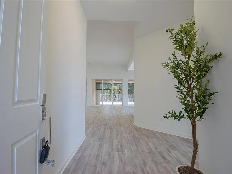 7046 Fish Creek Ln — Photo 3