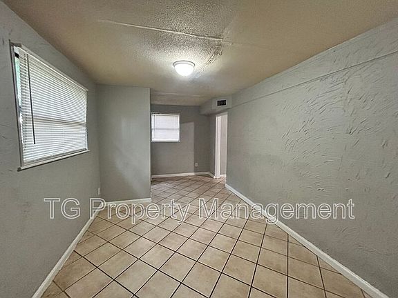 2nd image of 2154 Bo Peep Dr W