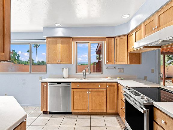 3rd image of 9710 E Celeste Dr