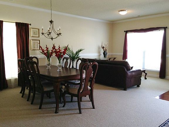 Living / DIning Room