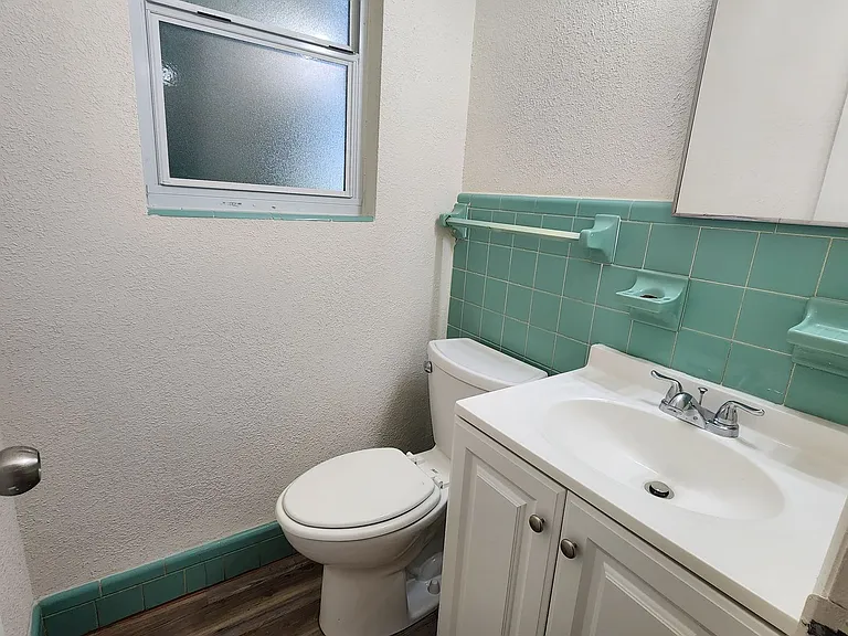 444 S Caroline St — Photo 16