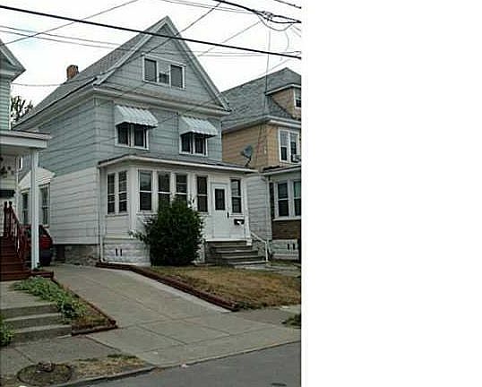 2nd image of 94 Ontario St