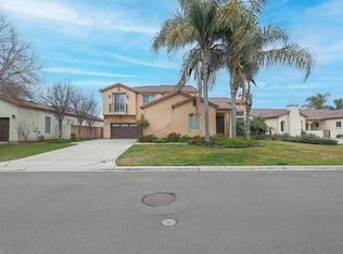 8790 Laguna Dr, Chowchilla, CA 93610