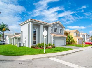 14000 Oak Ridge Dr, Davie, FL 33325