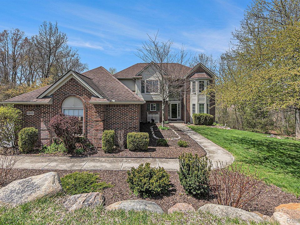 1st image of 3825 Justin Ct