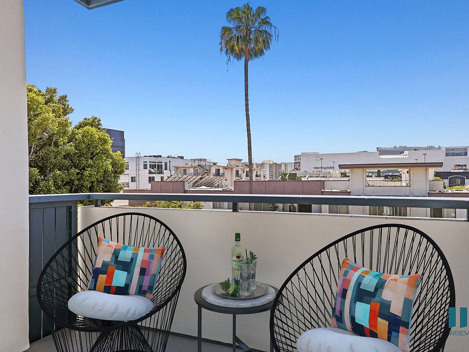 Large-Size Patio