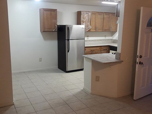 2nd image of 1504 Frank Aved St Unit 102