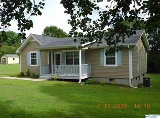 1328 Sunset Cir SE, Arab, AL 35016