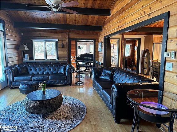 4th image of 171 Chamonix Cres