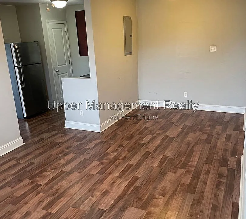2309 Baronne St #103