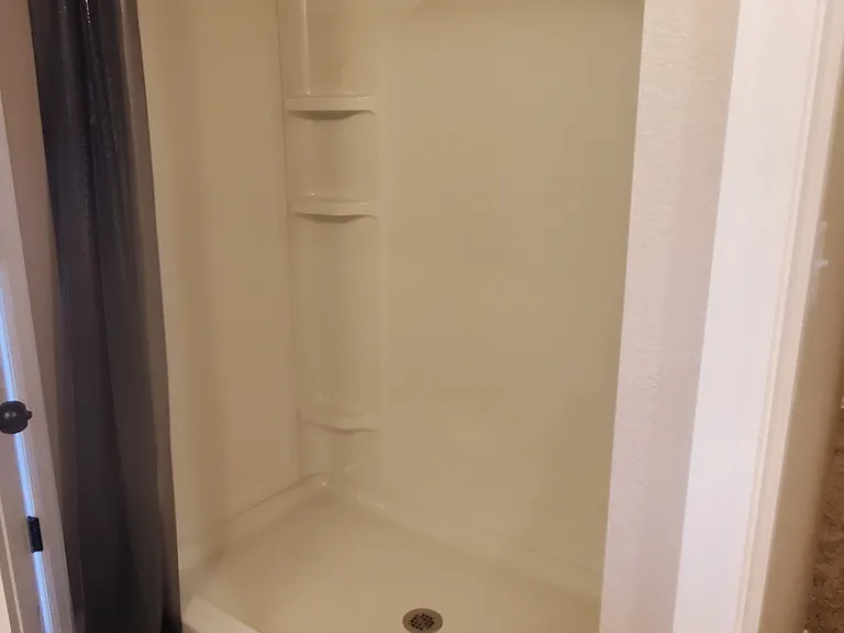 Family bathroom upstairs