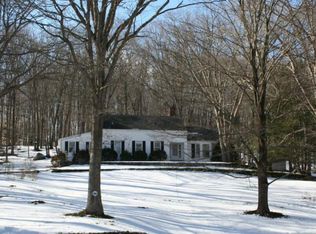 21 Clearwater Ln, Pound Ridge, NY 10576