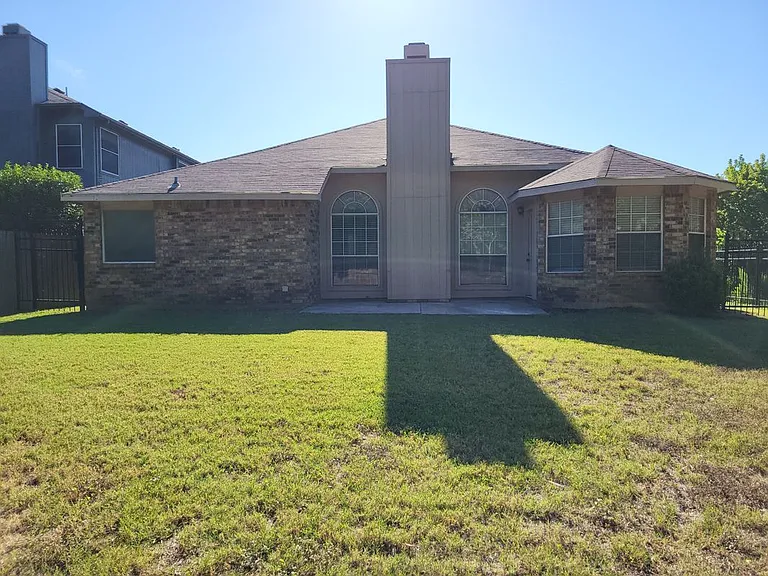 3519 Daisy Ln — Photo 23