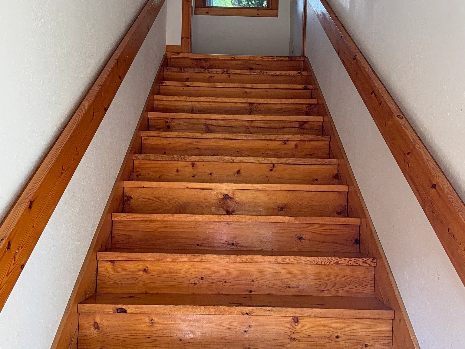 1 bed, 1500 sqft, $1,250 — Photo 2