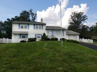 1394 Osbourne Ave, Abington, PA 19001