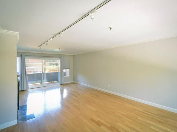 4th image of 459 Homer Ave APT 1