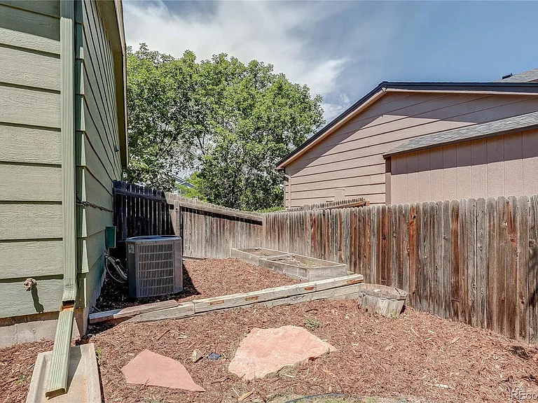 11176 Rodeo Cir — Photo 20