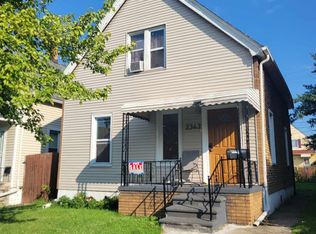 2343 Evaline St, Hamtramck, MI 48212