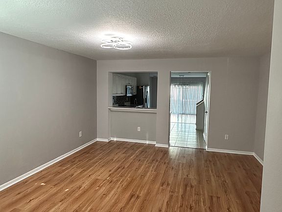 2nd image of 2553 Harn Blvd