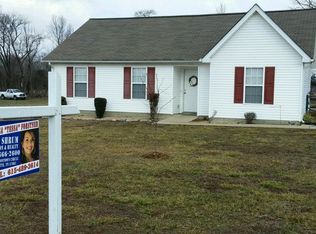 6 Callie Rd, Gordonsville, TN 38563
