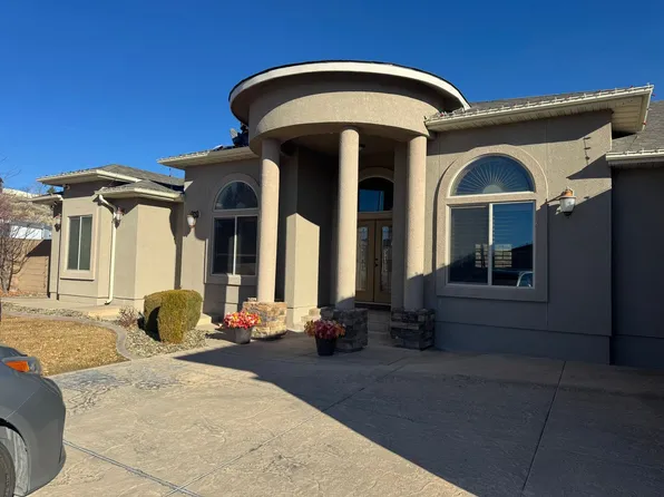 212 Palmer Ct, Elko, NV 89801