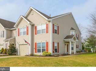 15 Sawgrass Ct, Blackwood, NJ 08012