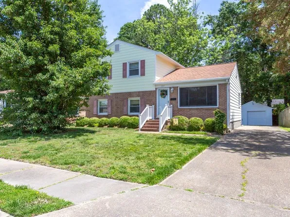 131 Madrid Dr, Hampton, VA 23669