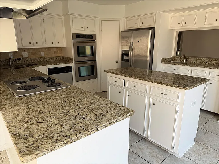 7822 Albin Ln — Photo 20