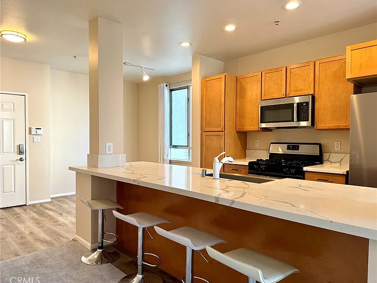 6400 Crescent #313 — Photo 1