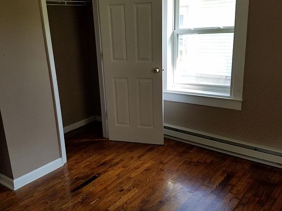5th image of 275 Lincoln Ave #A