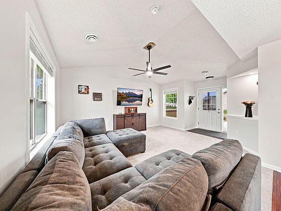 4th image of 300 Cedar St Unit 12