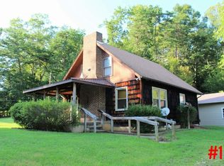 87 Ruye Ln, Fort Gay, WV 25514