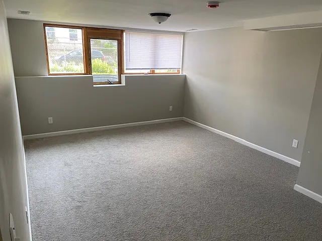 627 Lowry Ave NE — Photo 12