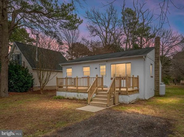 1017 Chester River Dr, Grasonville, MD 21638