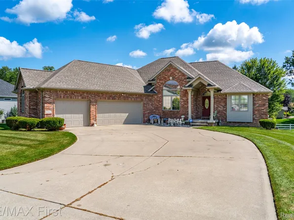 1501 Silver Pond, Davison, MI 48423