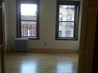 Rented by Elinor Taasa, LREB